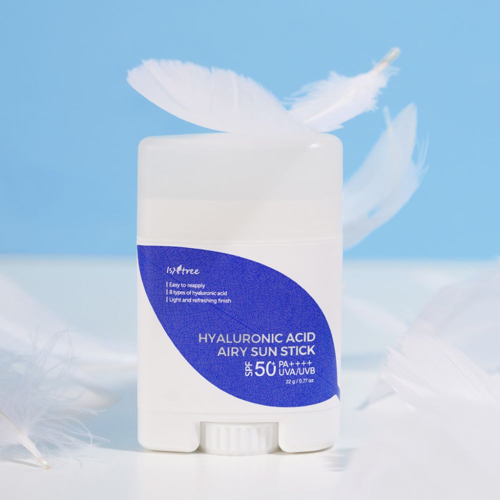 Isntree - Hyaluronic Acid Airy Sun Stick