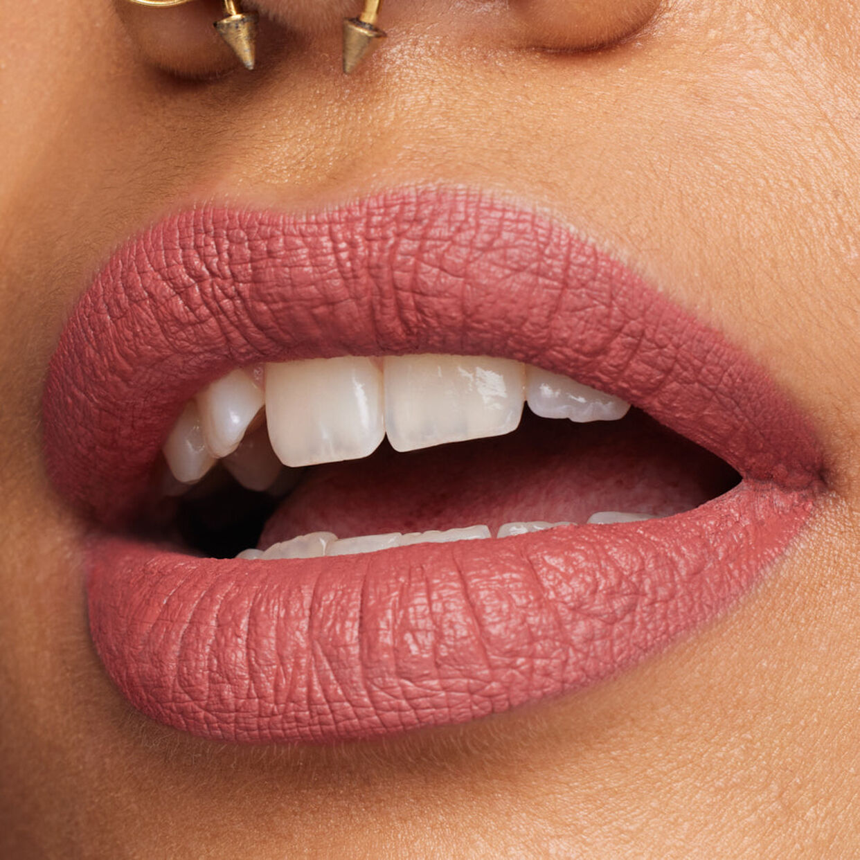 HUDA BEAUTY Liquid Matte Lipstick (5ml)