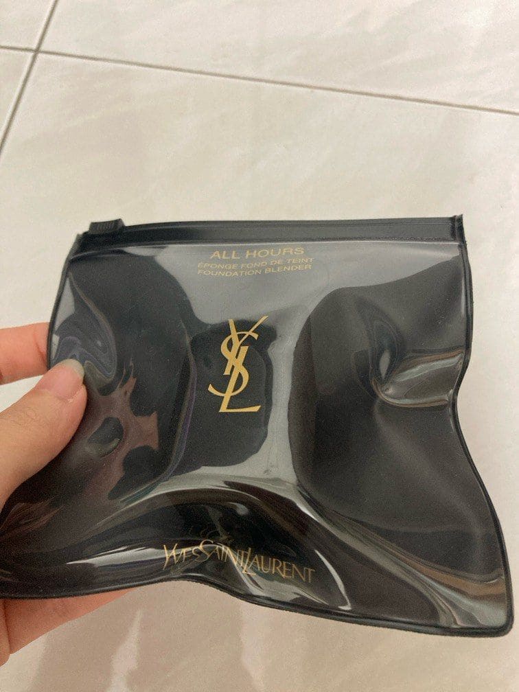 YSL All Hours Eponge Fond De Teint Foundation Blender